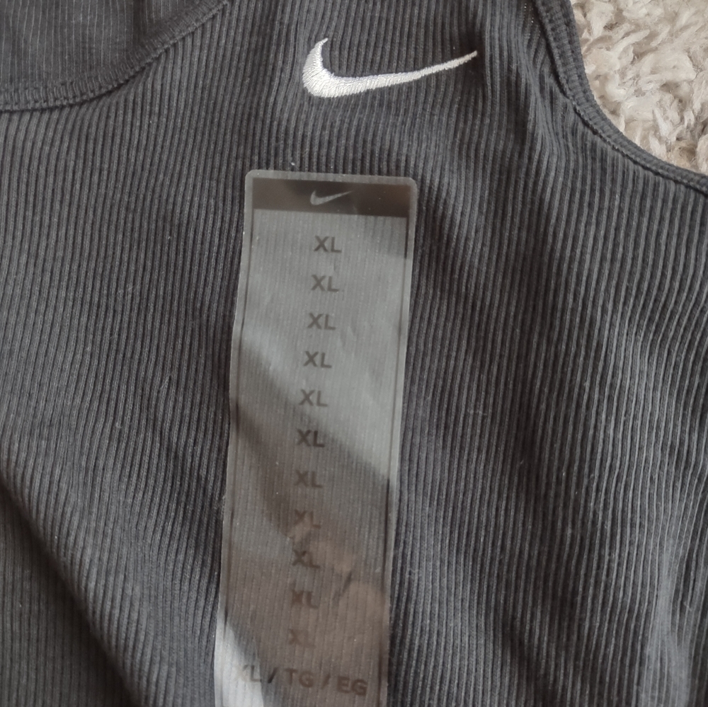 Nike Tank Top women's XL